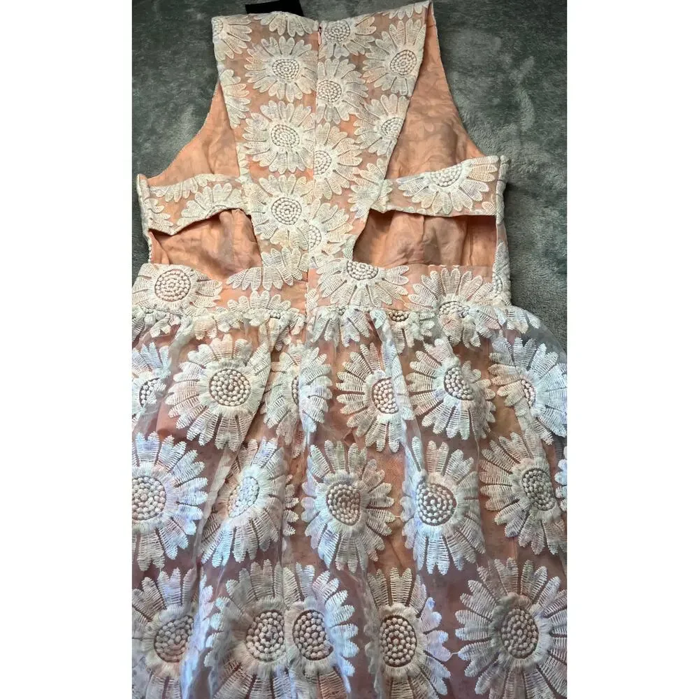 ASOS Floral‎ Romper Fully lined Size Small